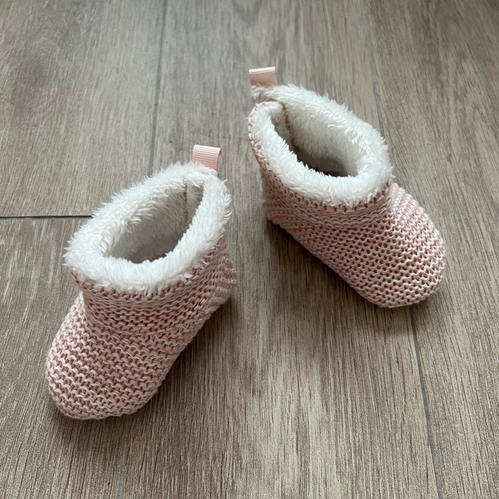 Gap Baby Sherpa-Lined Booties
